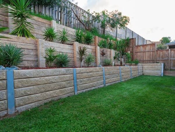 Who is Responsible for a Retaining Wall on a Boundary in Australia?